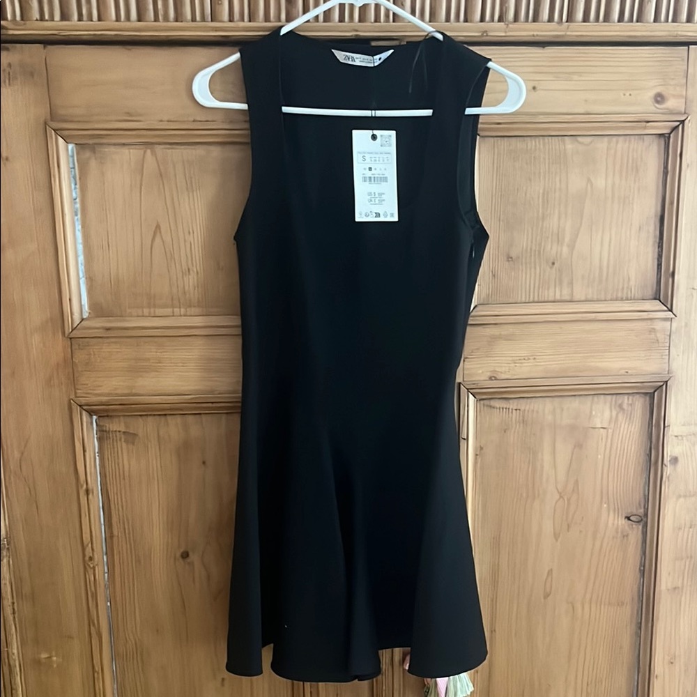 Zara Black Sleeveless Dress